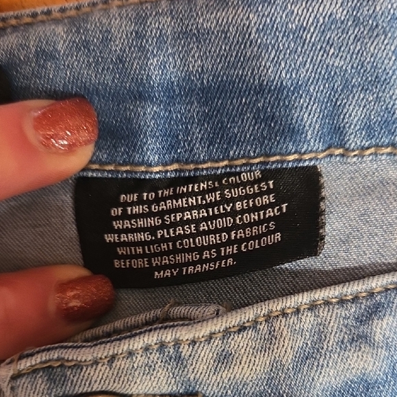 Buffalo David Bitton Light Wash Distressed Skinny Jean Size 12/32 - Picture 4 of 7